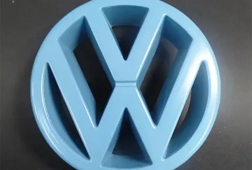 Emblem selbst folieren | Mit mibenco Flüssiggummi